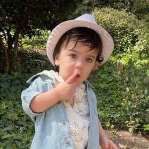 Meet your Posher, Augusto